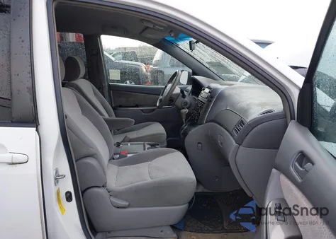 2007 Toyota Sienna Le z USA, uszkodzony, nr VIN 5TDZK23C67S073710